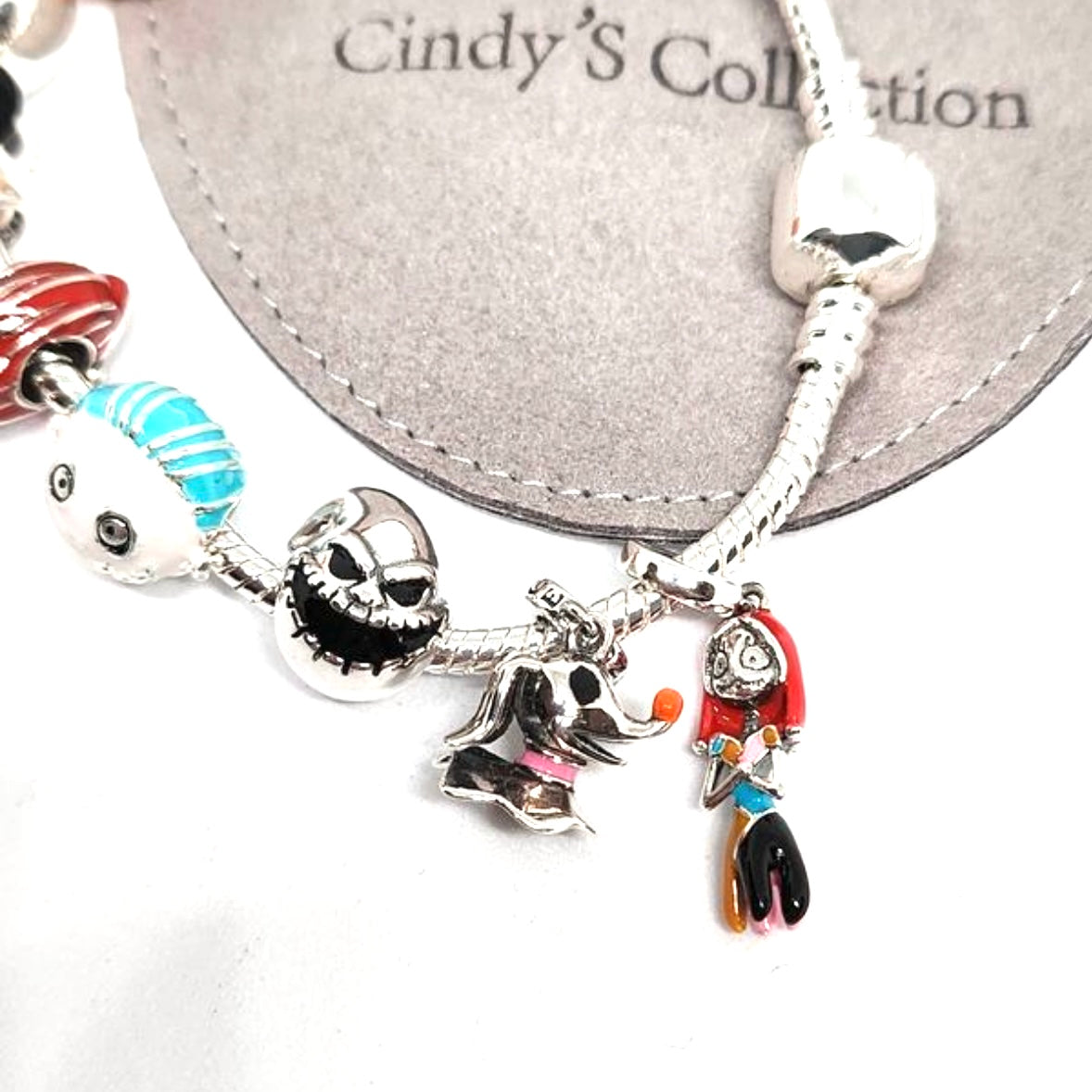 Bracelet multiples personnages