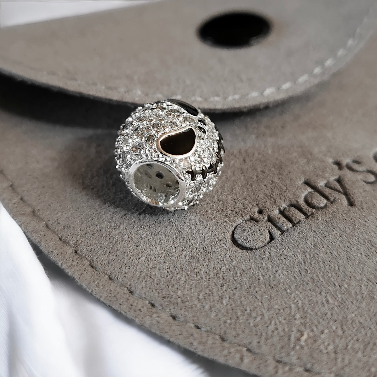 Charm Jack en strass